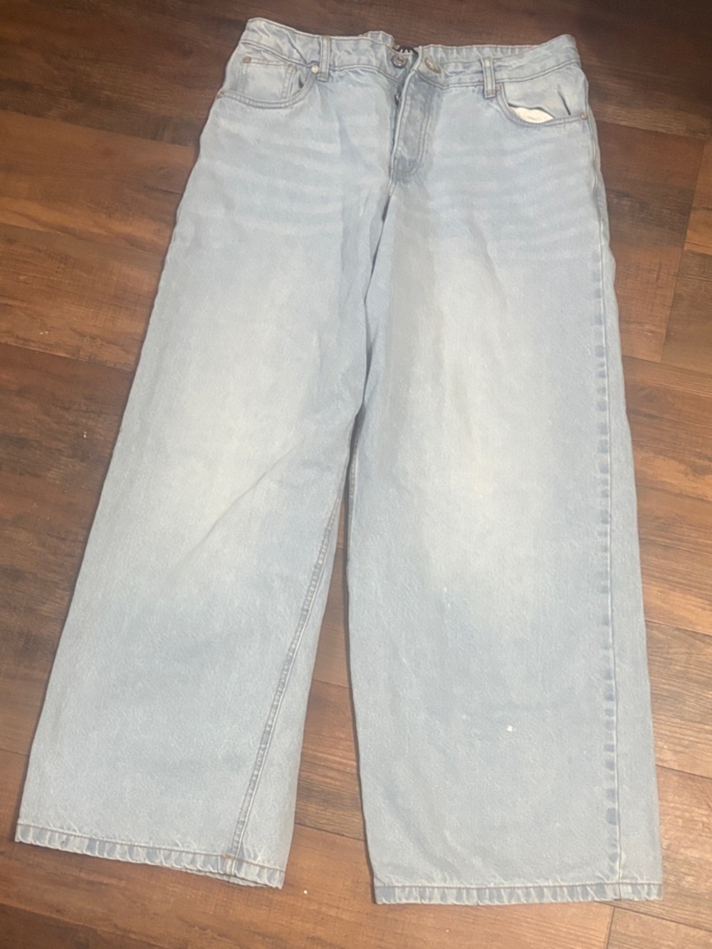 Boohoo Light Blue Wide-Leg Men's Jeans - Casual Flare Fit